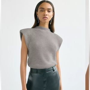 Aritzia Babaton Light Grey Hazlitt Sweater Vest Size XXS